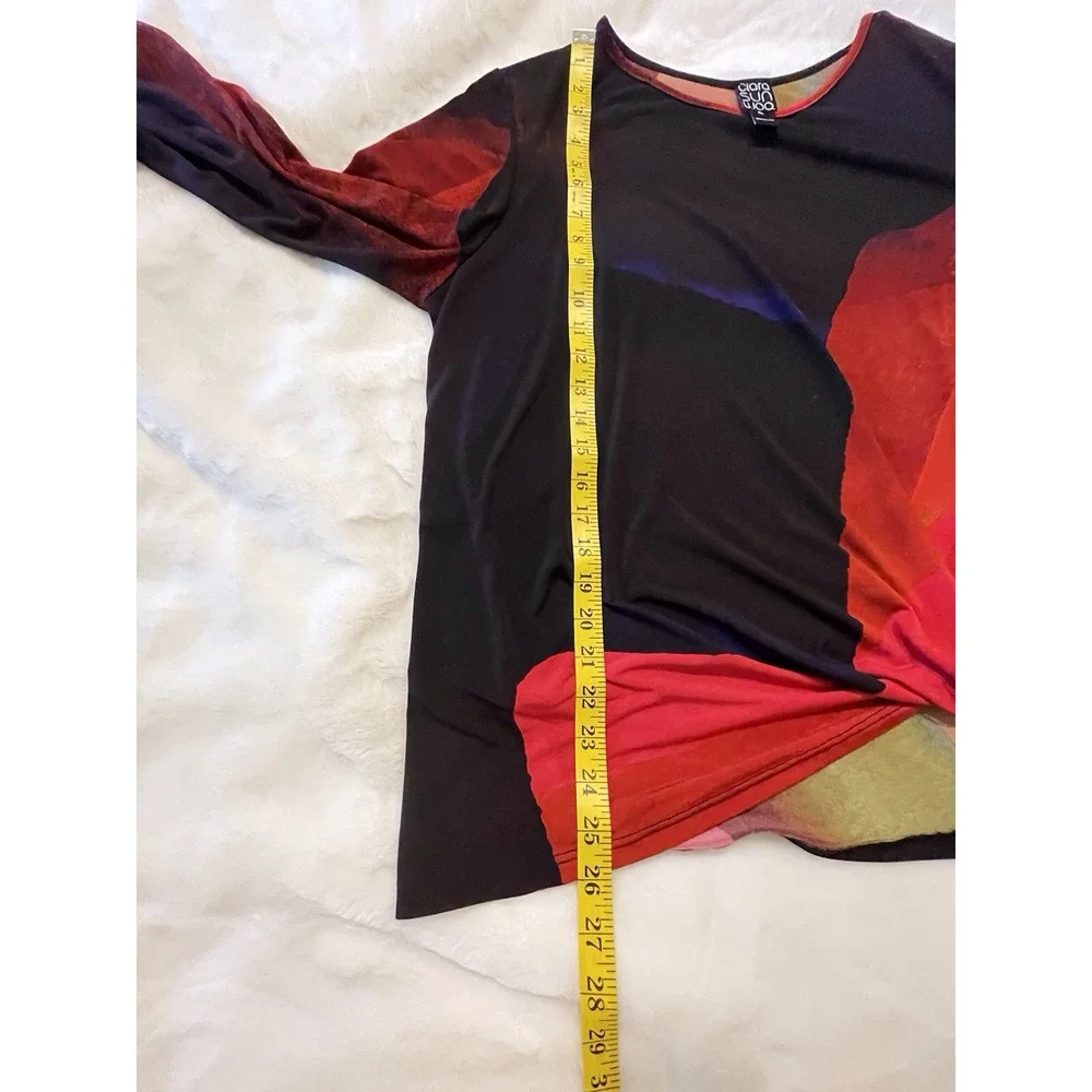 Clara Sunwoo Twist Front Abstract Top XL Black Red Bell Sleeve Made in USA - Picture 6 of 13